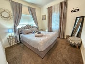 Comfy Barrio Logan Room | Near Downtown & Balboa