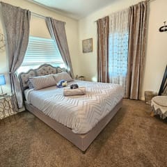 Comfy Barrio Logan Room | Near Downtown & Balboa