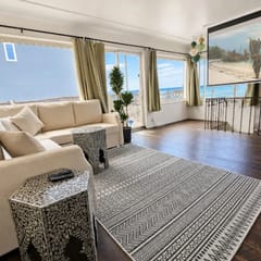 Epic City Views • 2 Decks, 2 Jacuzzis, Sleeps 17