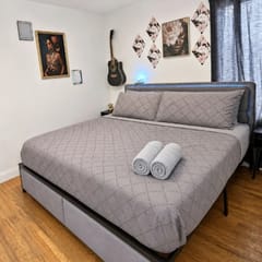 Swanky Private Room In The Heart Of Little Italy