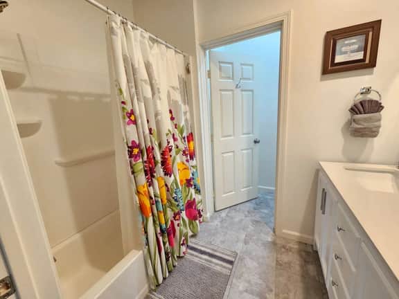 Barrio Logan Room w/ Private Bath | Near Downtown - Image 5