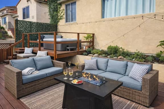 Hot Tub Skyline Deck Near Little Italy • Sleeps 9 - Image 4