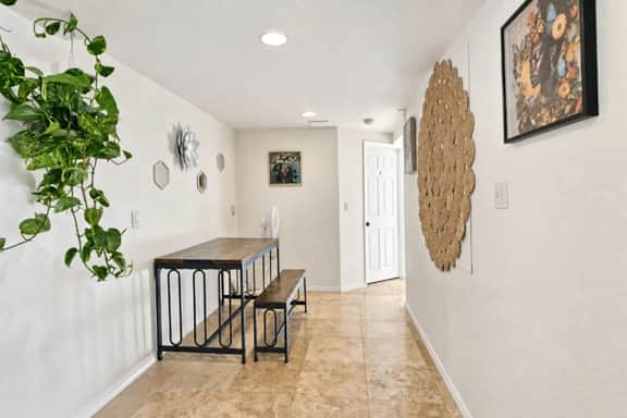 2BD Unit In The Heart Of Little Italy w/ Parking - Image 5