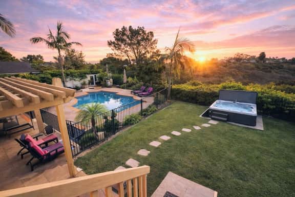 La Jolla Shores • Roof Deck, Pool, Spa, 11 Beds - Image 2