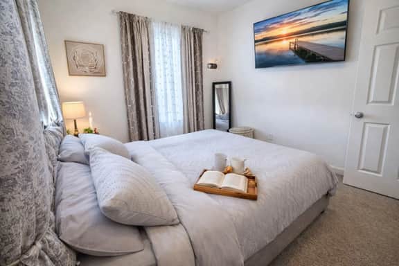 Comfy Barrio Logan Room B | Near Downtown & Balboa - Image 2